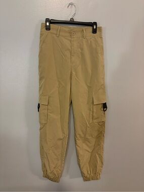 Halara Cargo Jogger Pants in Khaki